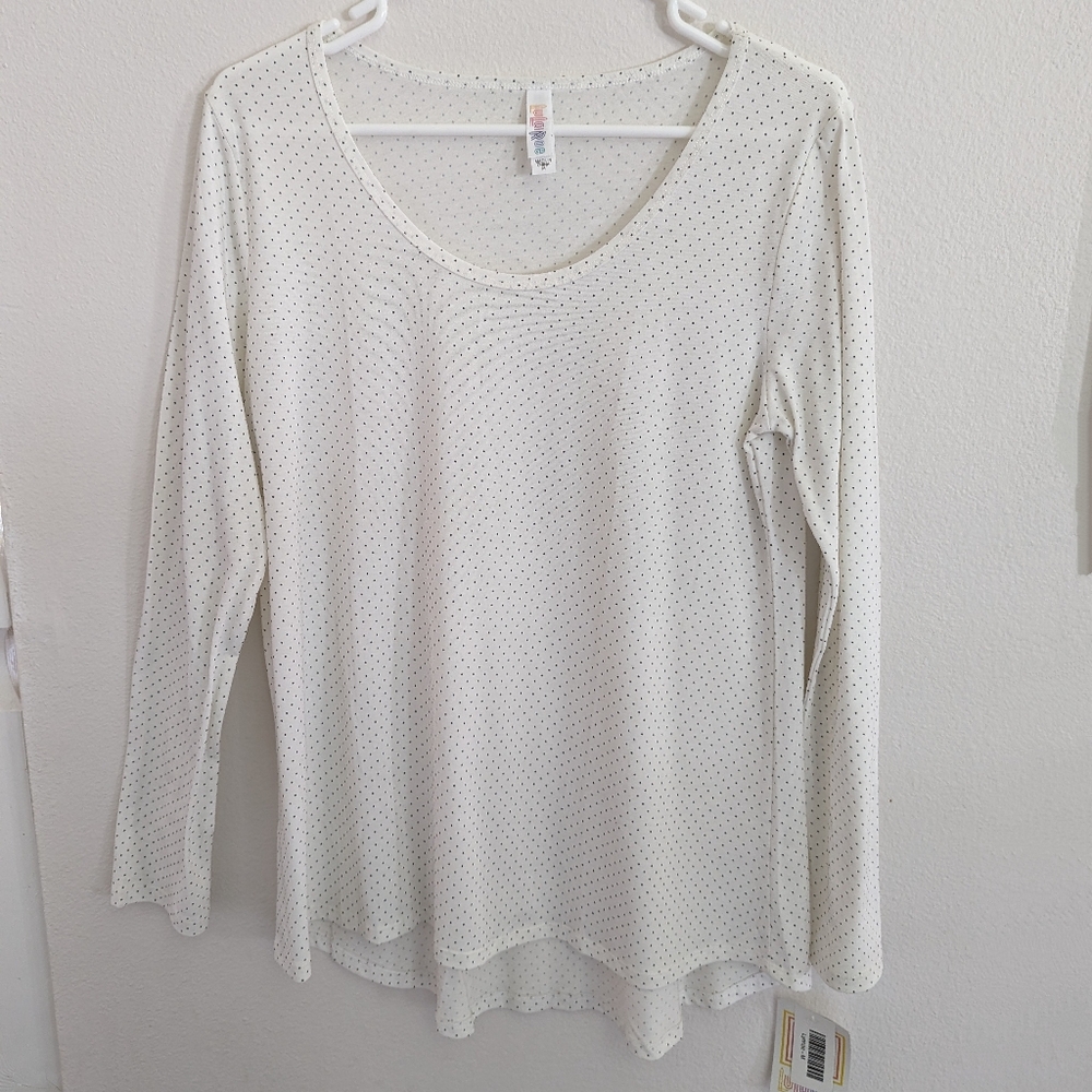 Lularoe Lynnae White and Black Polka Dot Top Medium NWT